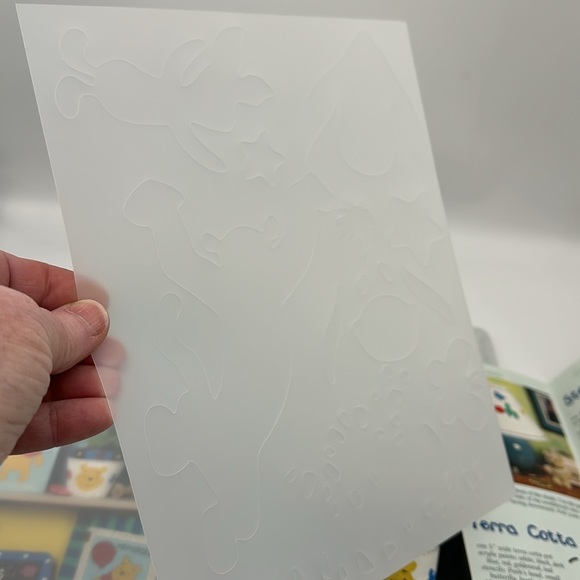 Pooh Stencils 2-8”x 10” Plastic Sheets Plus 9 Friendly Projects - Picture 8 of 12